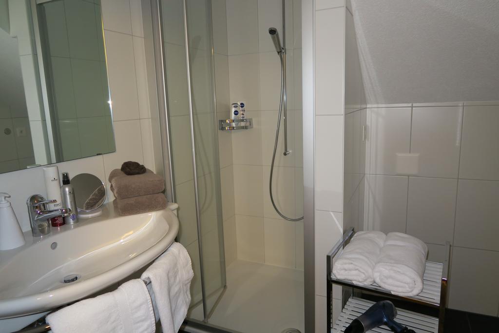 Apartment Enzian Saas-Grund Oda fotoğraf